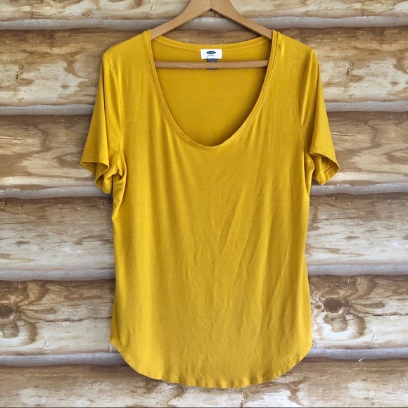 Old Navy Tops - 🎈Old Navy soft & sexy mustard scoop neck tee size M